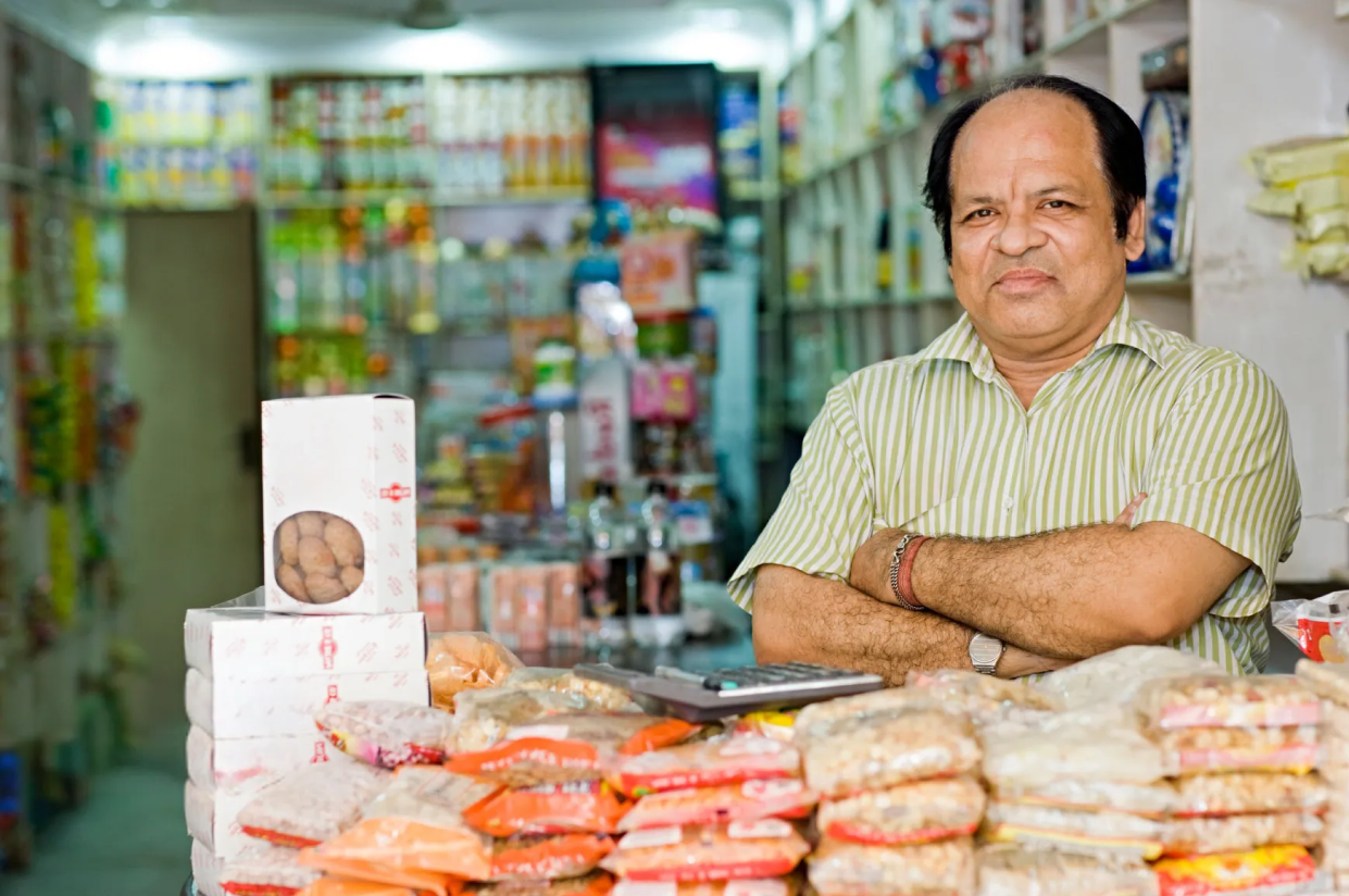 RetailWhizz grocery store management software showing billing, inventory and expiry tracking for Indian food retail
